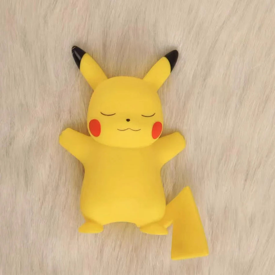 🌟 Ilumine os Sonhos do Seu Pequeno: Com a Luz Noturna Pikachu, cada noite se torna uma nova aventura! A luz suave proporciona um ambiente tranquilo, perfeito para acalmar e embalar seu filho para o sono.